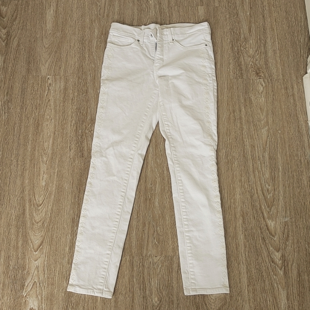 Levi 311 Shaping Skinny White Womens Pants